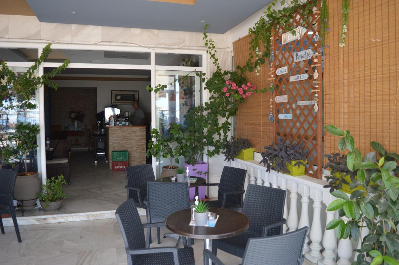Iliana Hotel Paralia Bagian luar foto